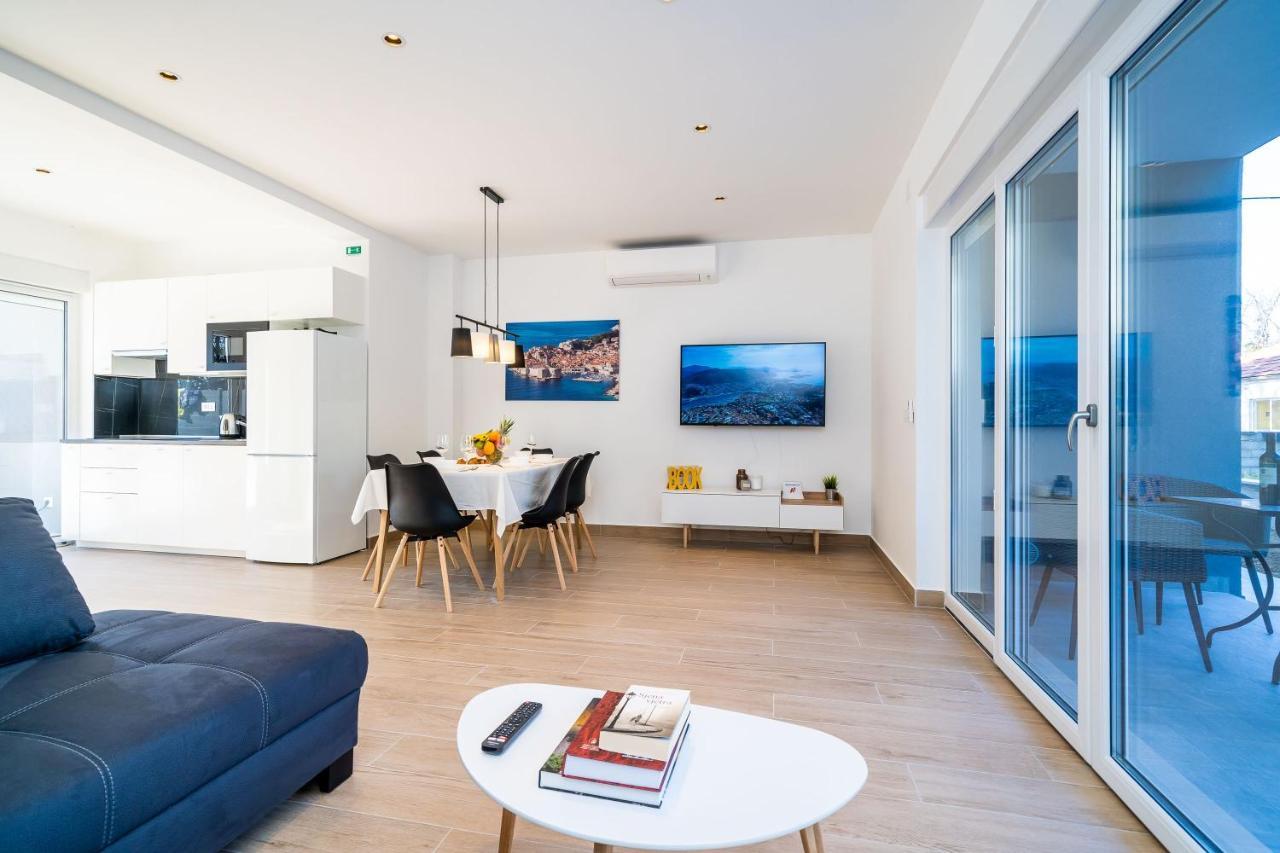 Apartment 'Holiday Above Dubrovnik' ภายนอก รูปภาพ